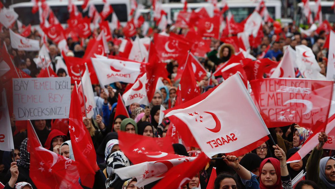Milletin faydasına olan her hizmetin yanındayız